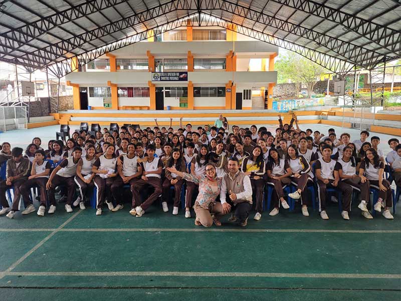 Prevention and health campaigns by Patitas Azules for the most vulnerable communities in Galapagos
